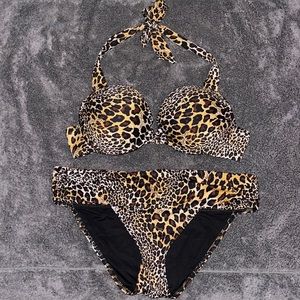 Victoria’s Secret Bombshell bikini swim suit set 36B Large bottoms